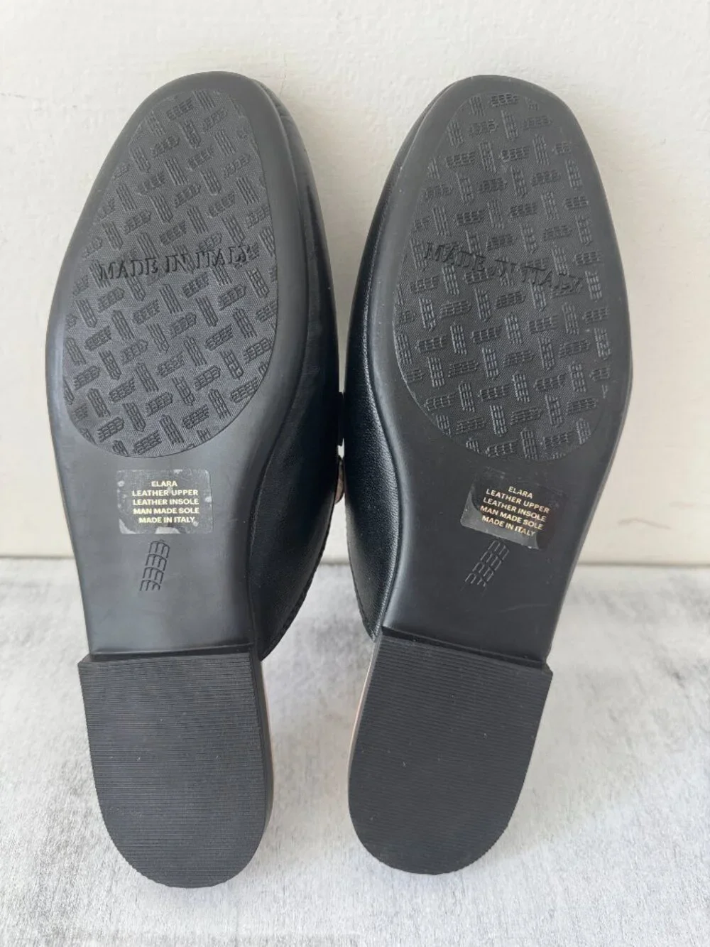 Black Leather Slide Mules with Gold Bit Accent Sz.8